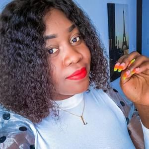 Meet your Posher, Lesley